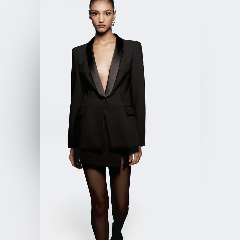 Zara Women’s Satin Lapel Tuxedo Blazer Jacket Solid Black Size Medium